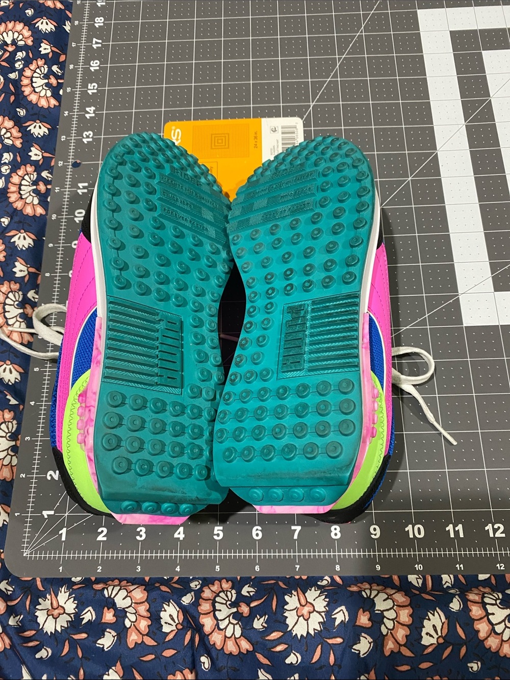 Puma Women’s size 9 Future Rider Vibrant Color Athletic Sneakers EUC - Picture 6 of 9